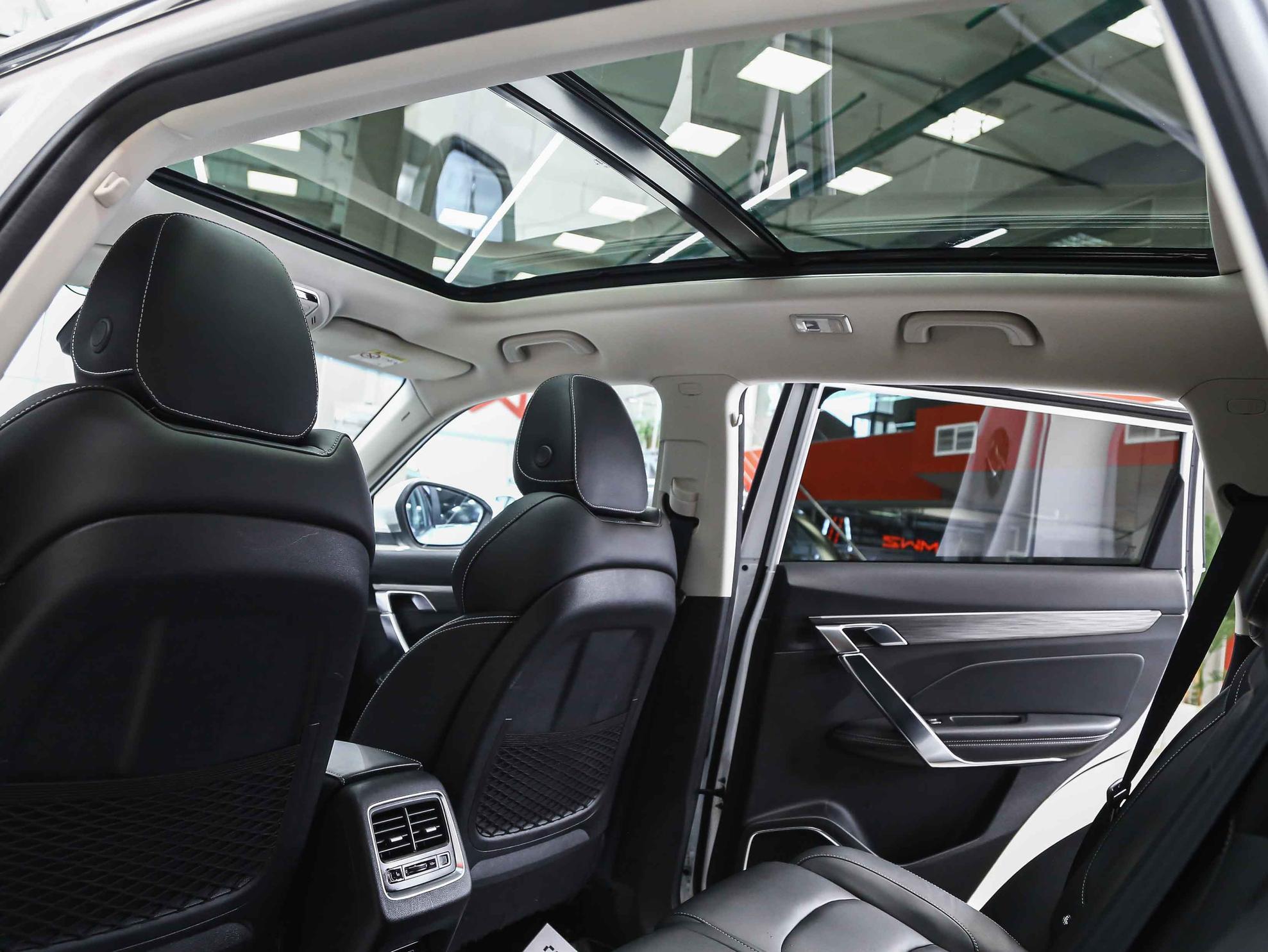 Geely Atlas Pro 2022, белый, ДЦ Орехово