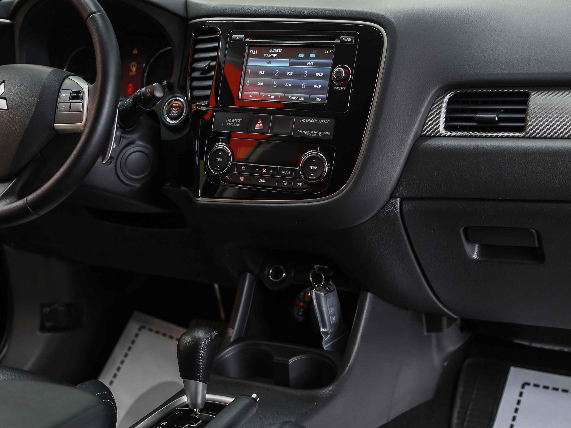 Mitsubishi Outlander 2013, черный, ДЦ Орехово
