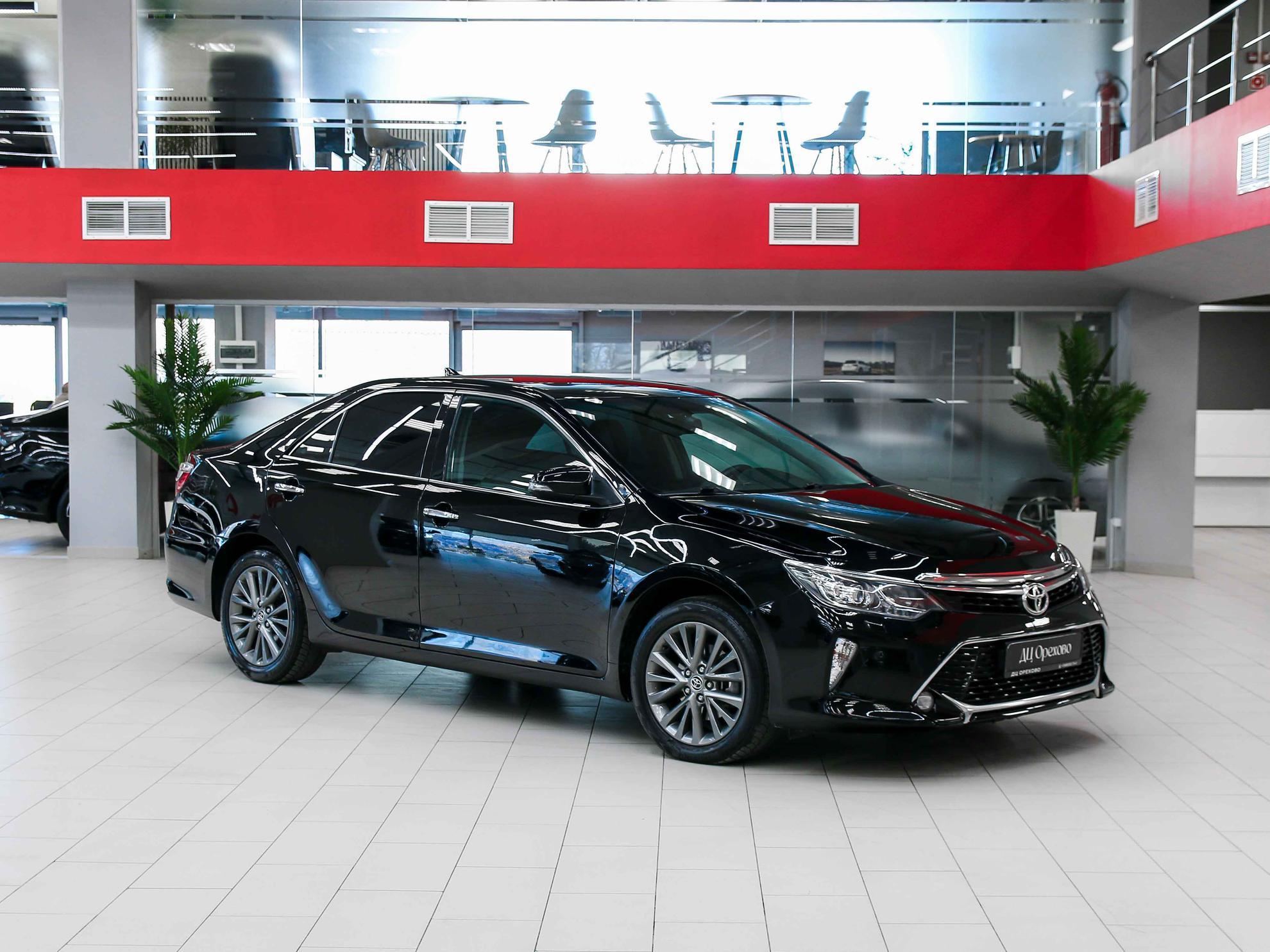 Toyota Camry 2017, черный, ДЦ Орехово