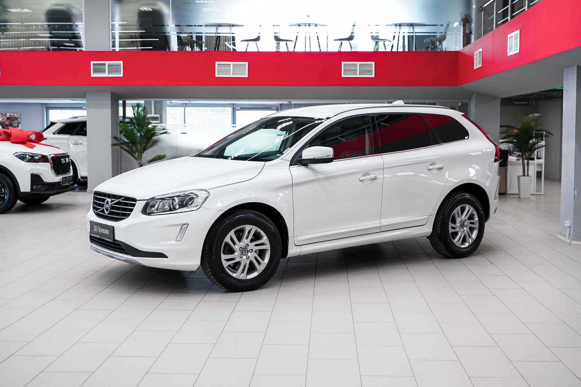 Volvo XC60 2015, белый, ДЦ Орехово
