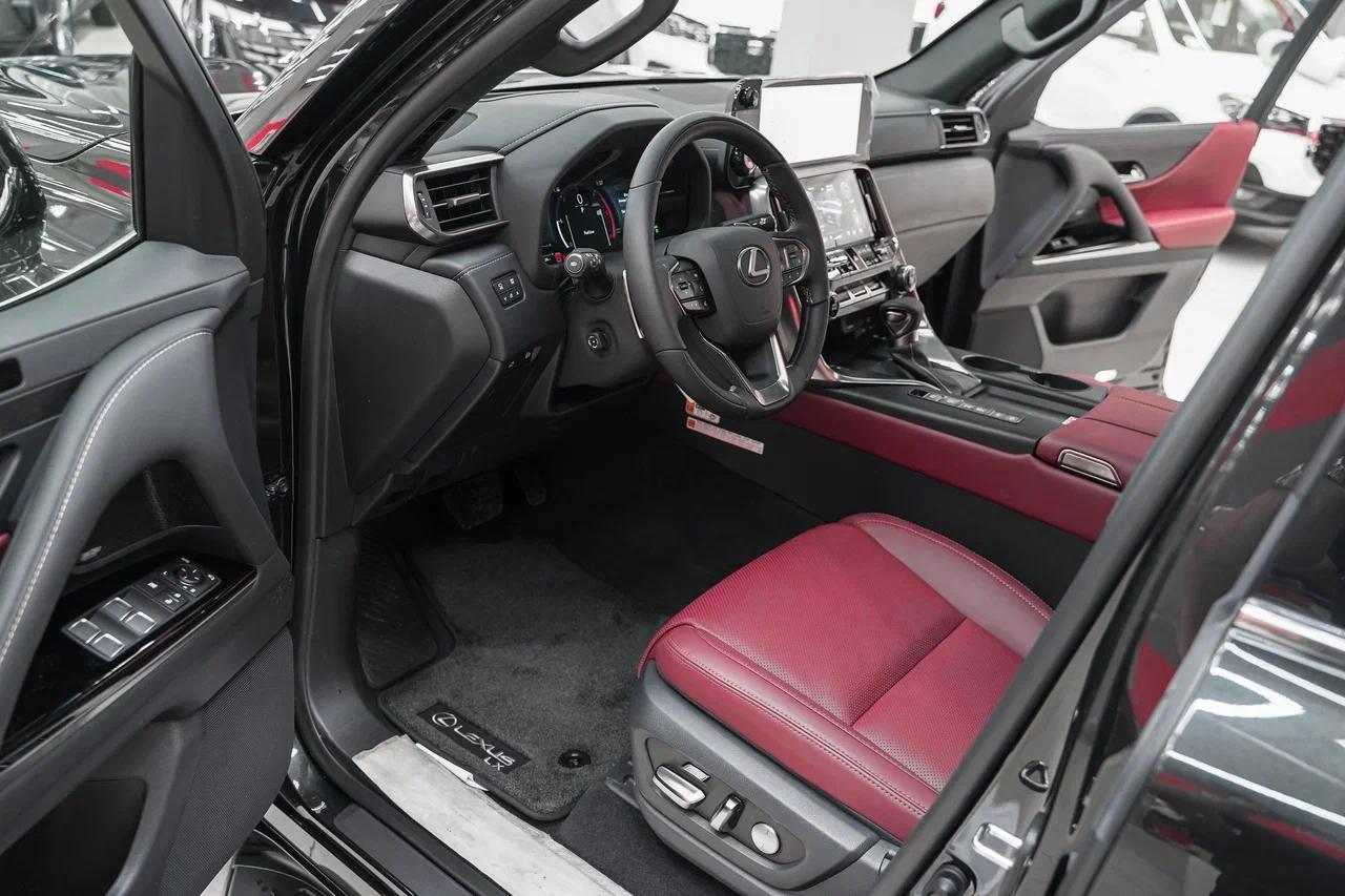 Lexus LX 2025, черный, ДЦ Орехово
