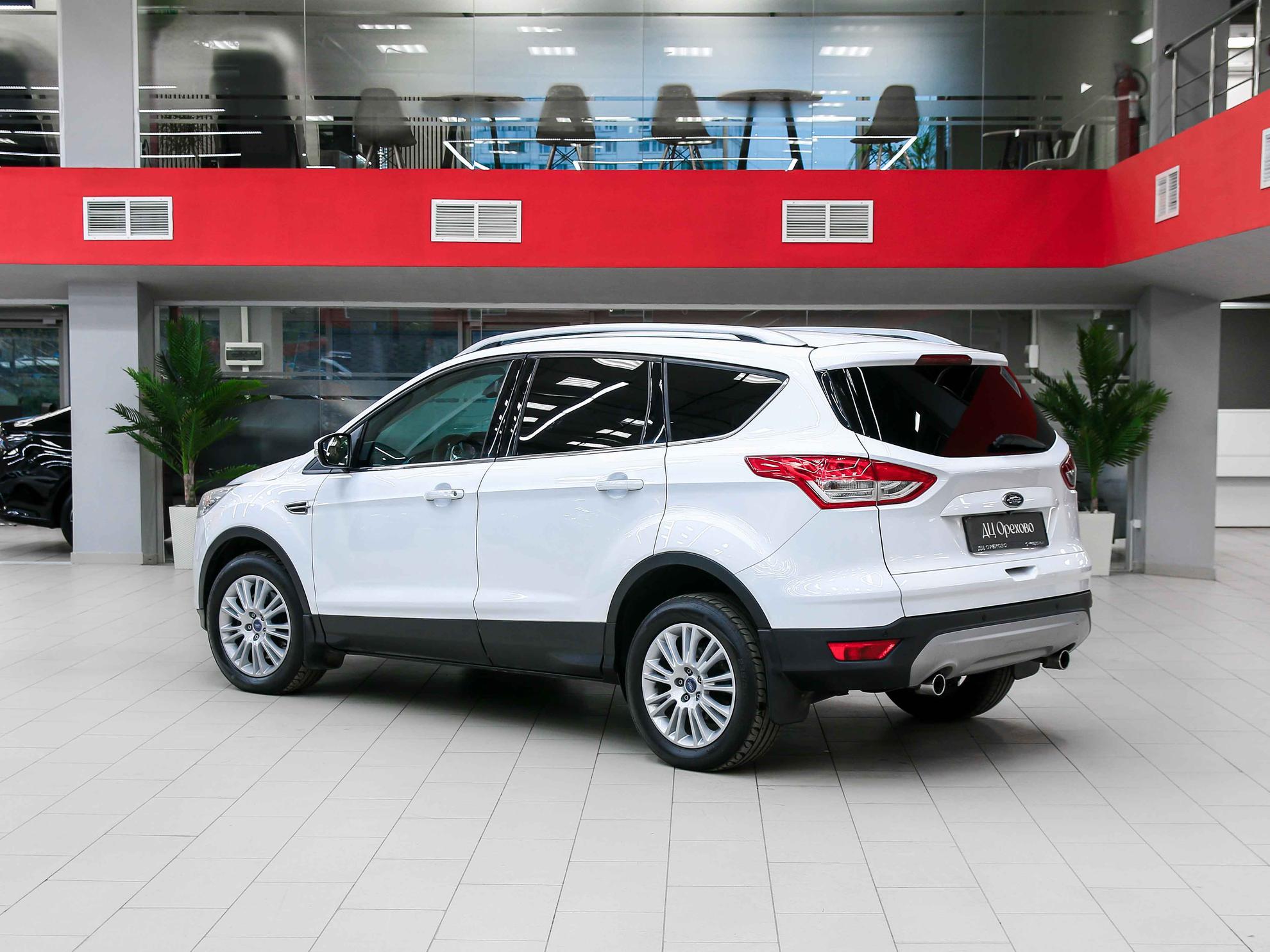 Ford Kuga 2014, белый, ДЦ Орехово