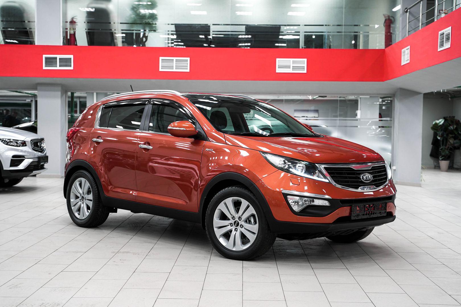 Kia Sportage 2011, оранжевый, ДЦ Орехово