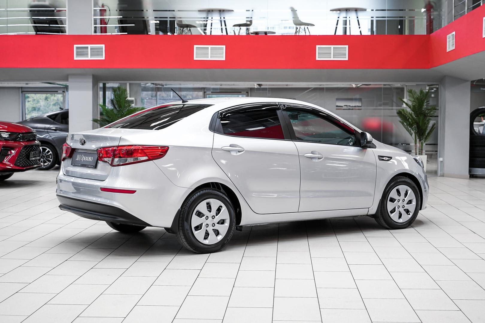 Kia Rio 2015, серебряный, ДЦ Орехово