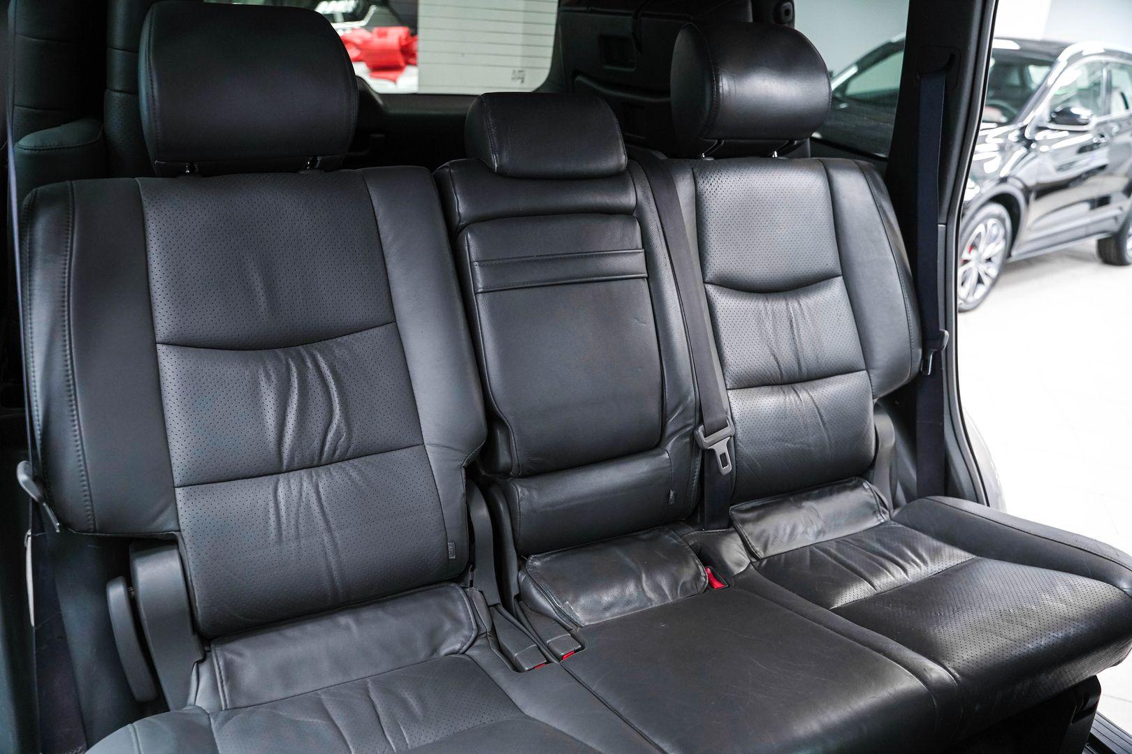 Toyota Land Cruiser Prado 2006, серебряный, ДЦ Орехово