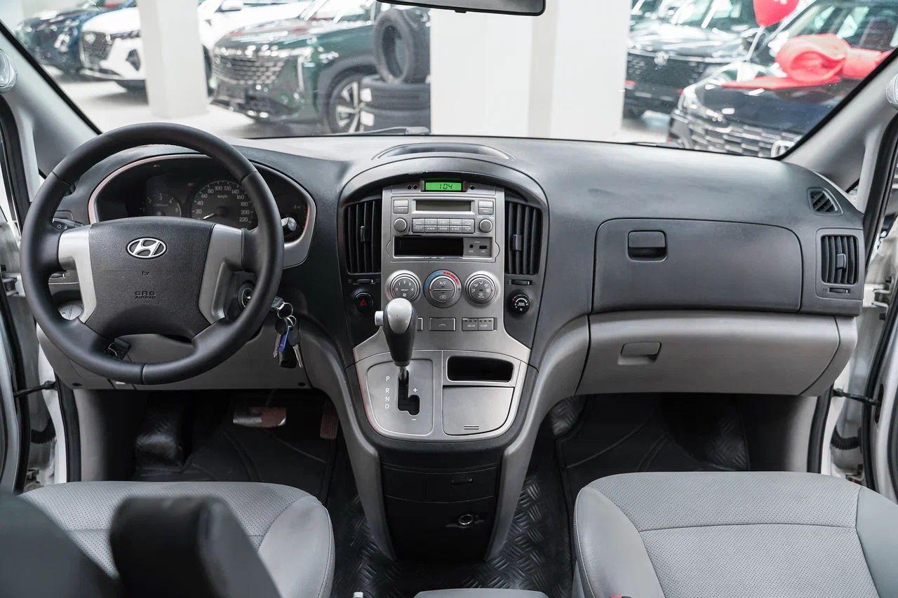 Hyundai Grand Starex 2012, белый, ДЦ Орехово