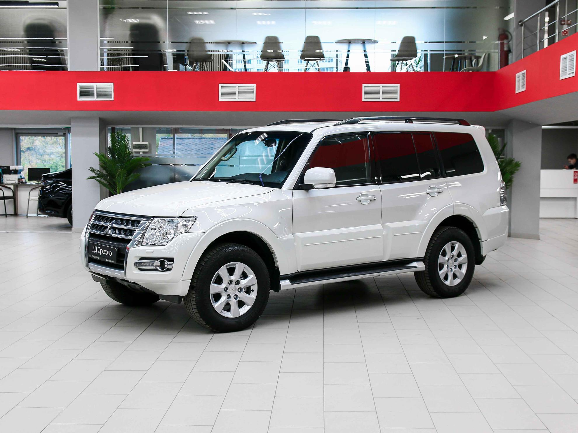 Mitsubishi Pajero 2018, белый, ДЦ Орехово