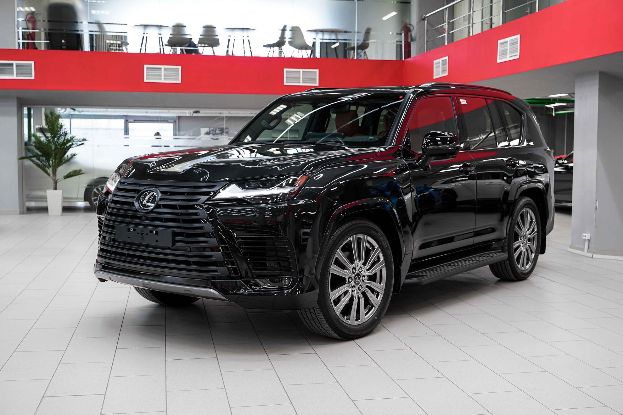 Lexus LX 2026, черный, ДЦ Орехово