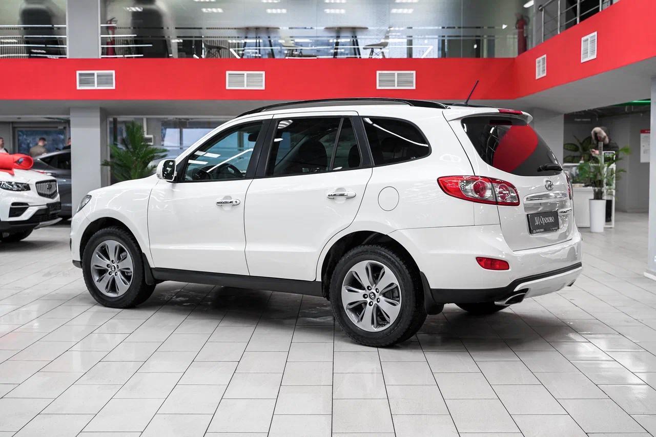 Hyundai Santa Fe 2011, белый, ДЦ Орехово