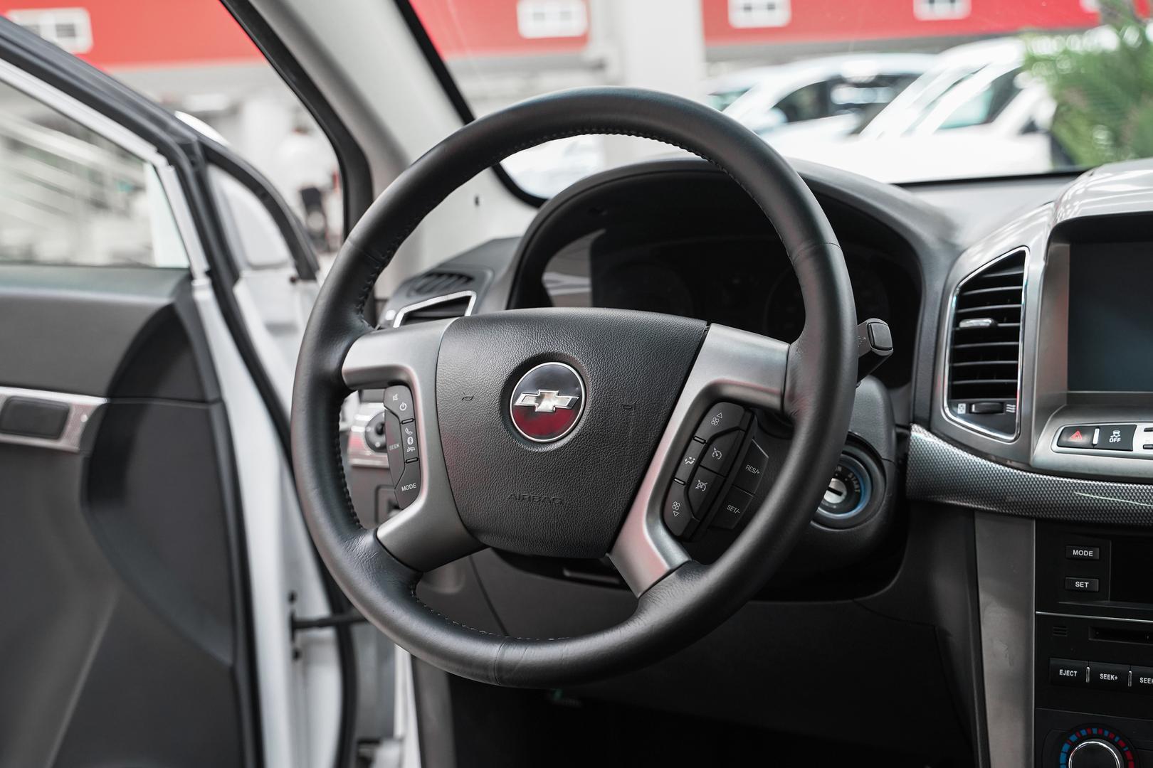Chevrolet Captiva 2012, белый, ДЦ Орехово
