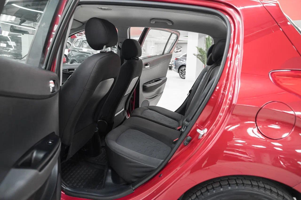 Hyundai i20 2010, красный, ДЦ Орехово