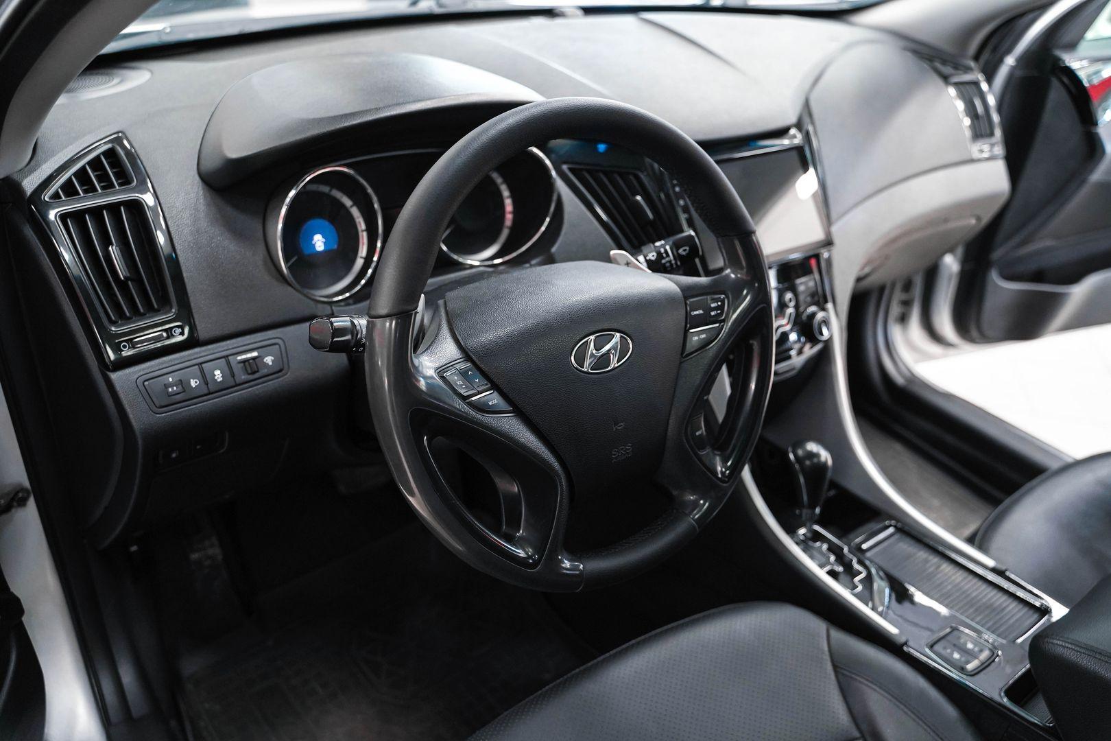 Hyundai Sonata 2010, серебряный, ДЦ Орехово