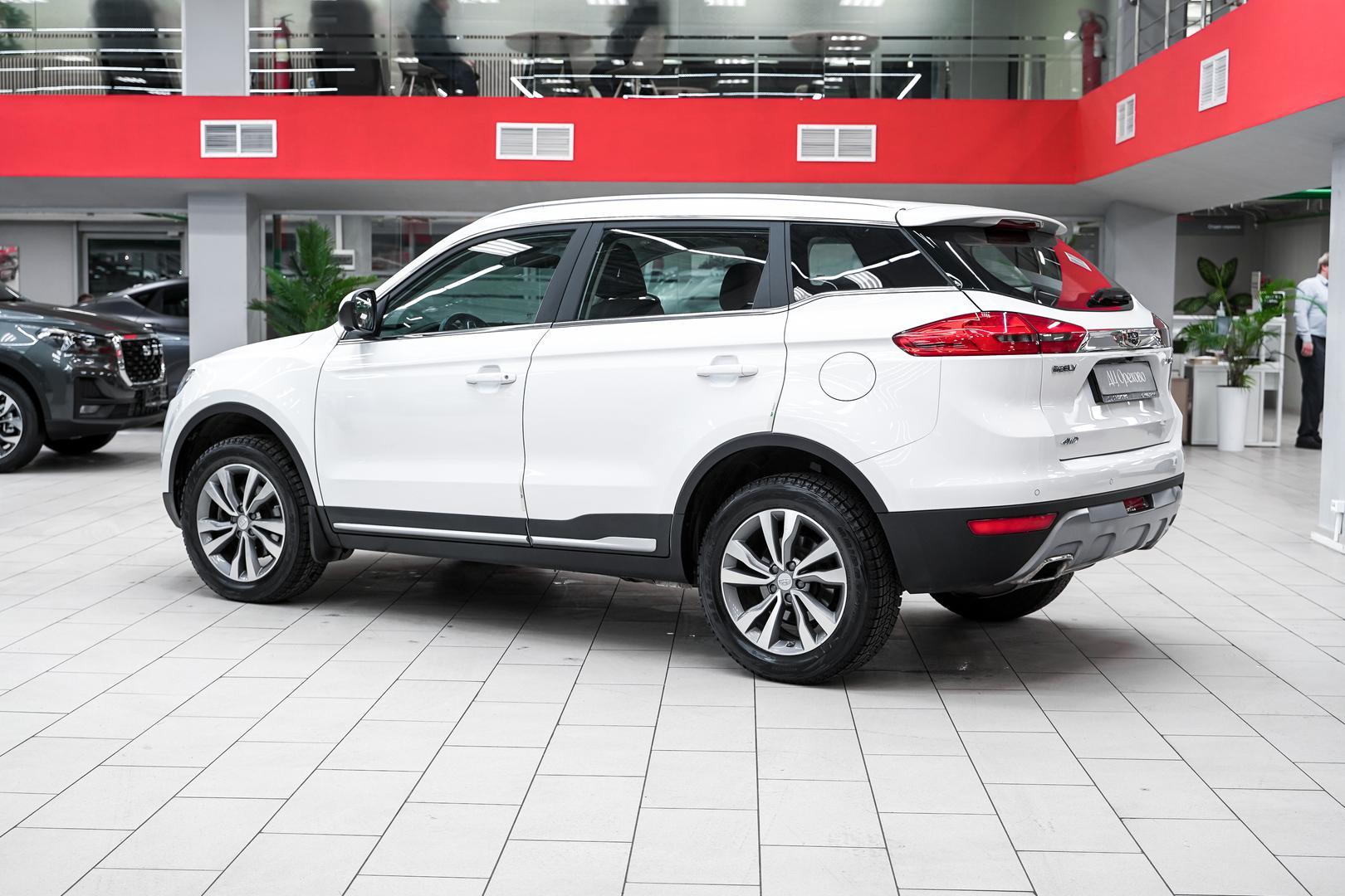 Geely Atlas 2021, белый, ДЦ Орехово