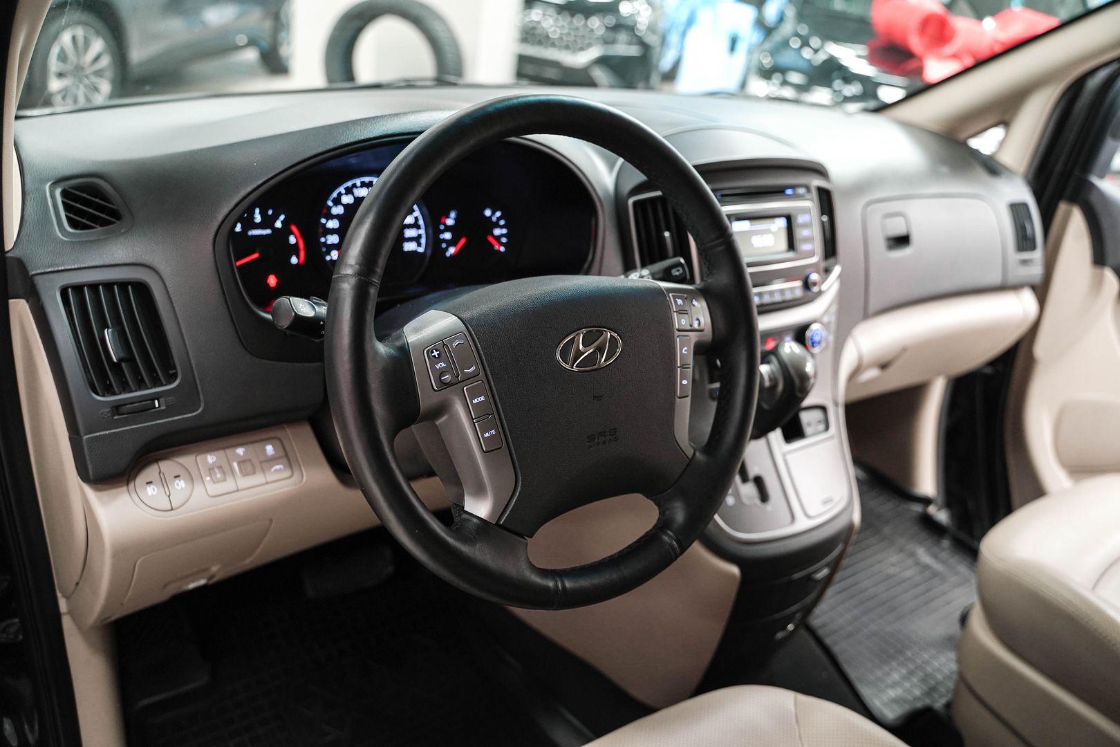 Hyundai H-1 2018, черный, ДЦ Орехово
