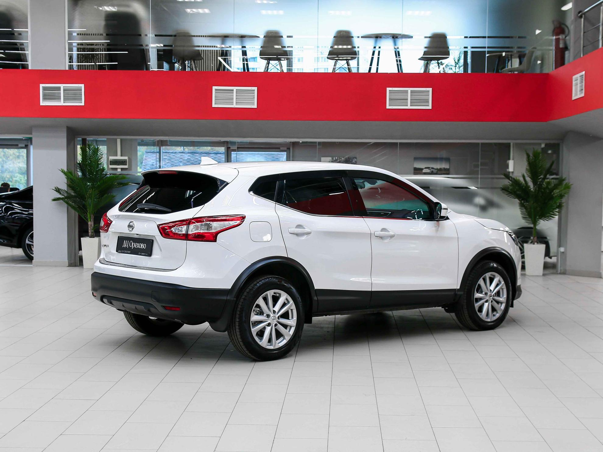 Nissan Qashqai 2016, белый, ДЦ Орехово