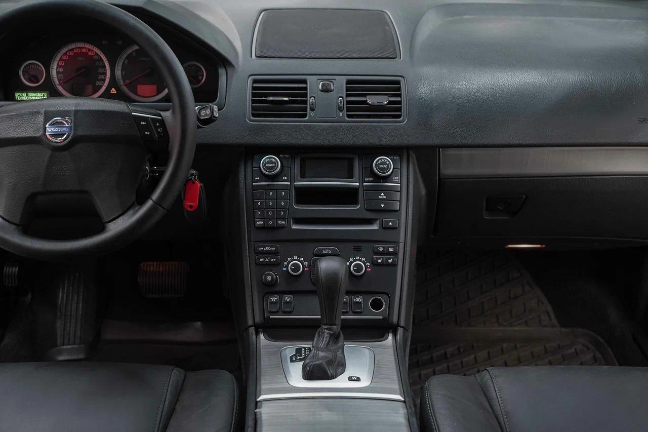 Volvo XC90 2011, черный, ДЦ Орехово