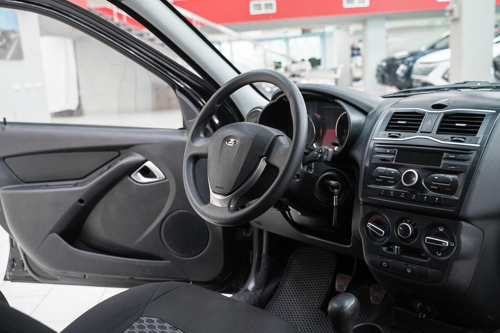 LADA (ВАЗ) Granta 2024, черный, ДЦ Орехово