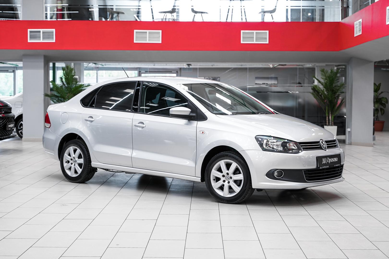 Volkswagen Polo 2013, серебряный, ДЦ Орехово