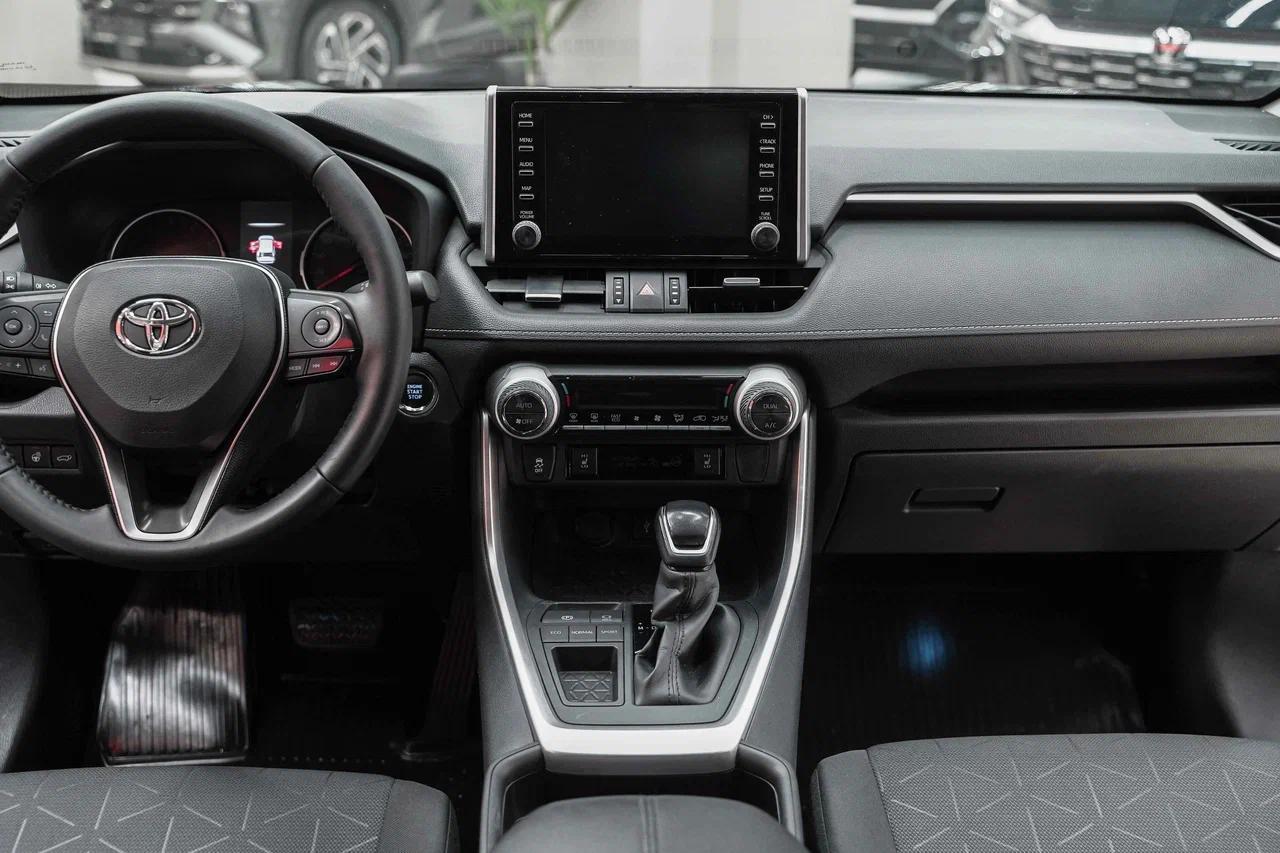 Toyota RAV4 2021, черный, ДЦ Орехово