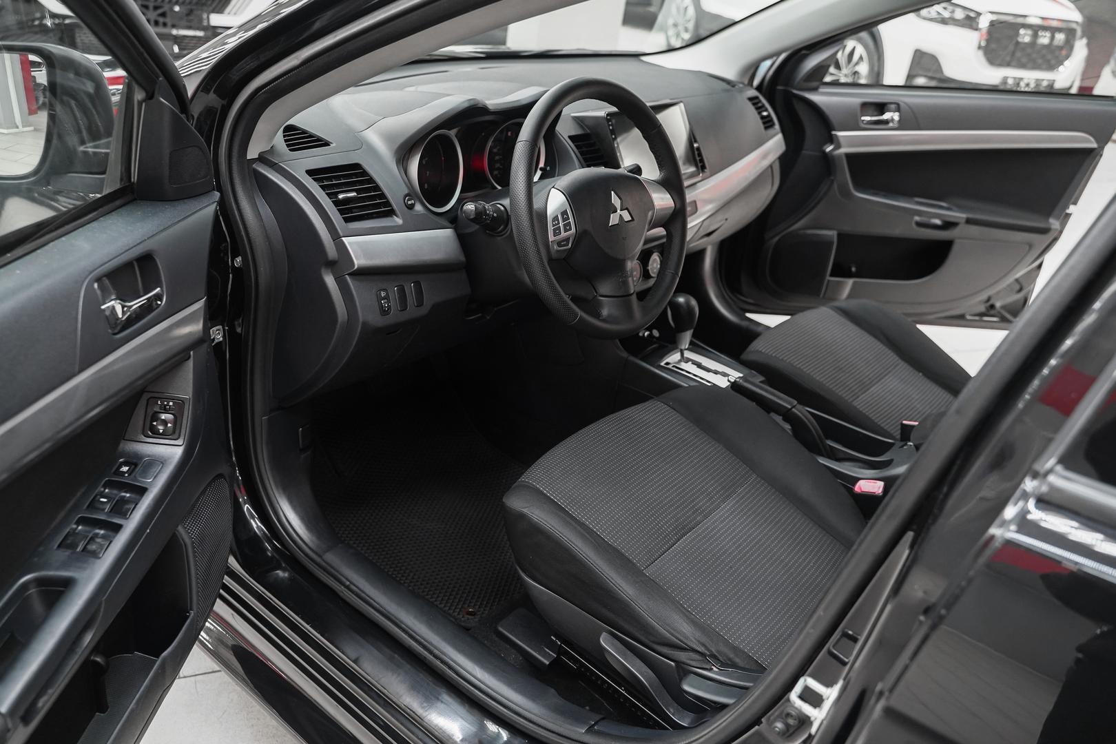 Mitsubishi Lancer 2010, черный, ДЦ Орехово