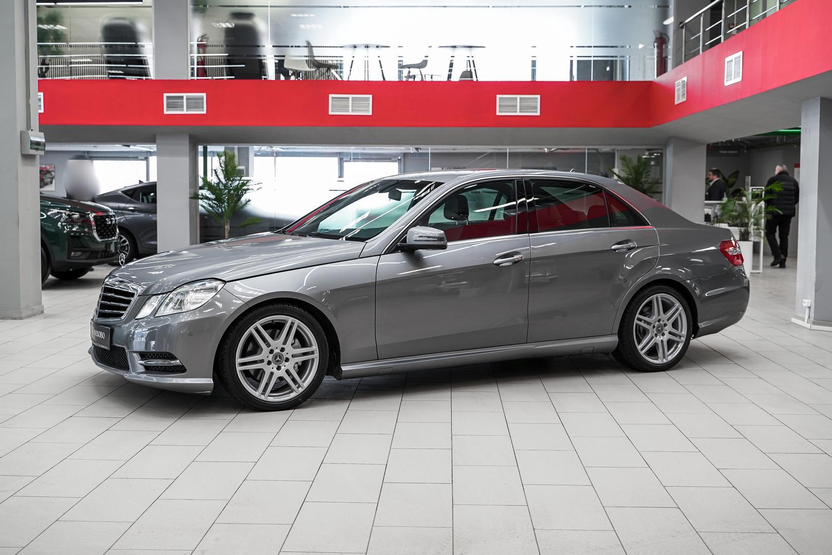 Mercedes-Benz E-Класс 2012, серый, ДЦ Орехово