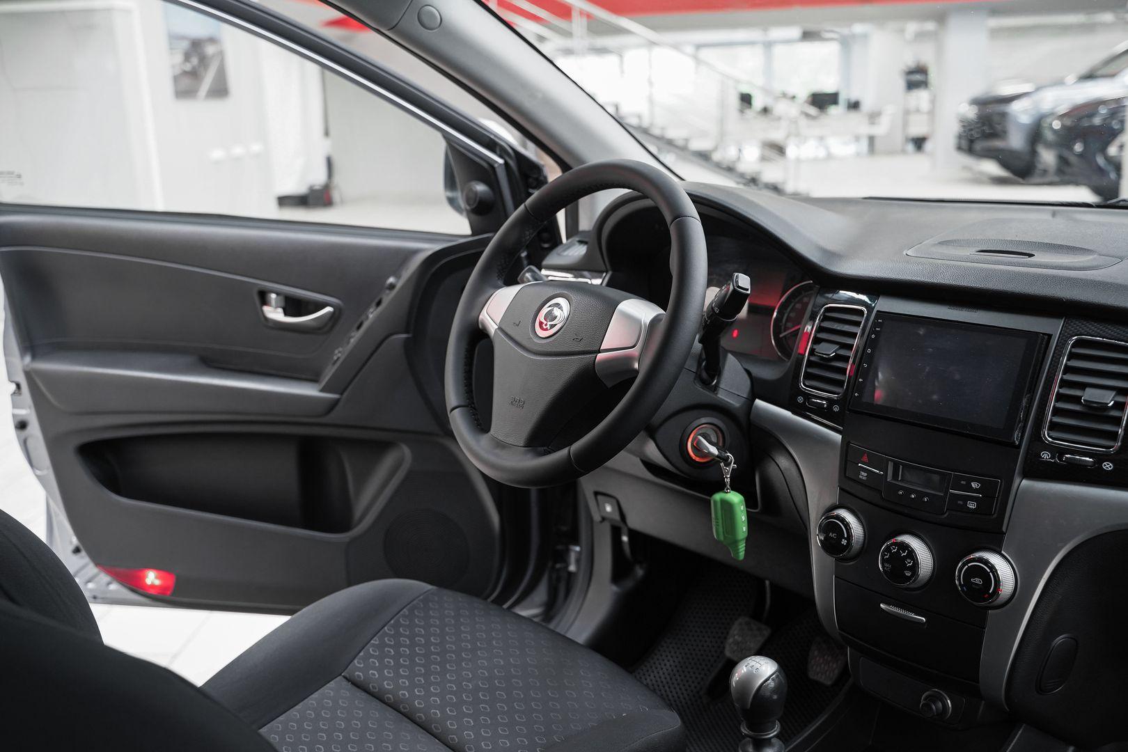SsangYong Actyon 2012, серый, ДЦ Орехово