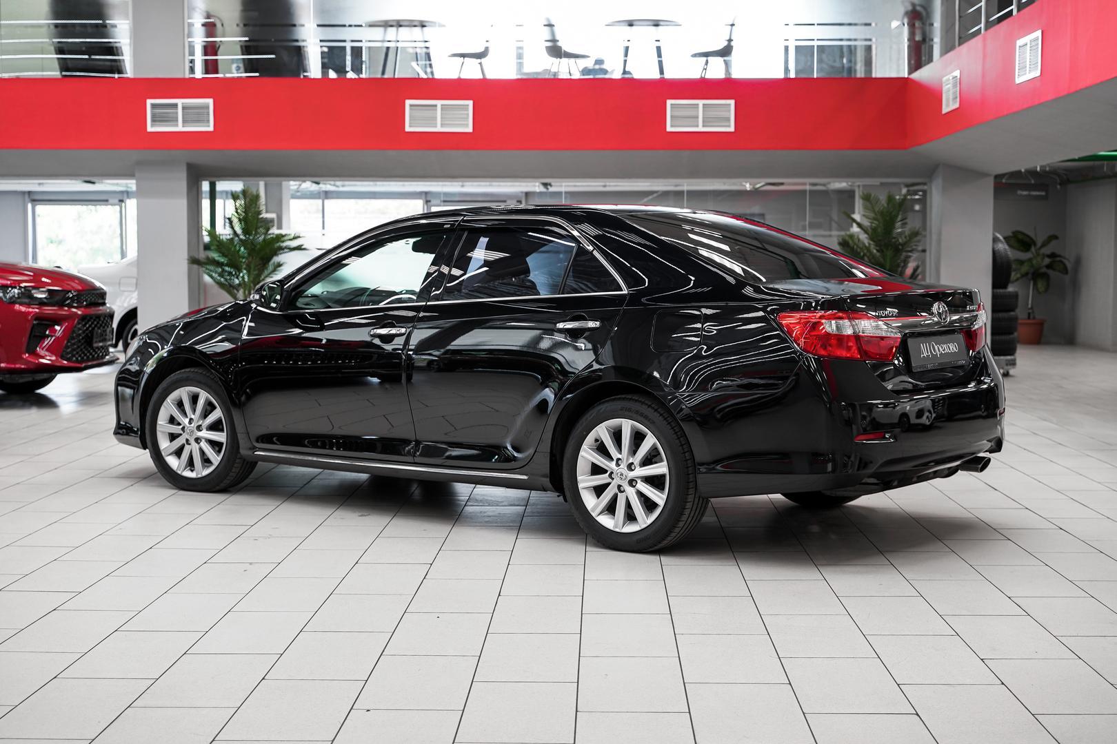 Toyota Camry 2014, черный, ДЦ Орехово