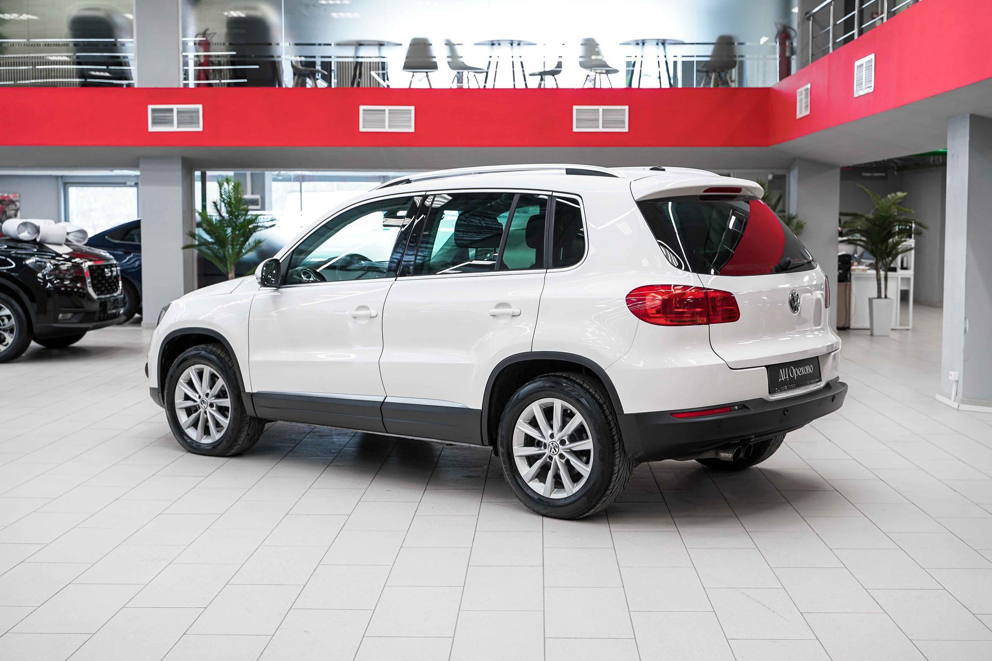Volkswagen Tiguan 2012, белый, ДЦ Орехово