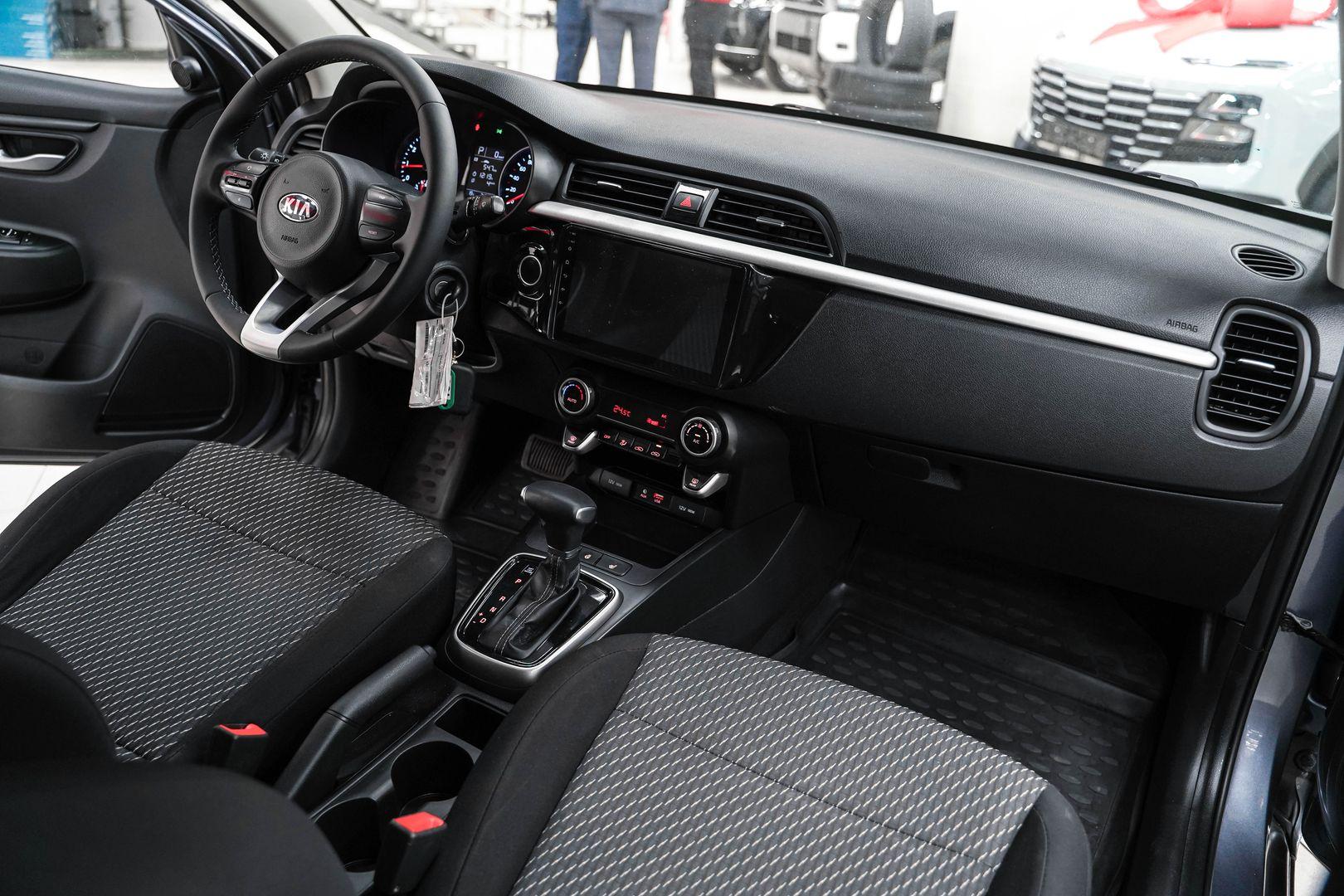 Kia Rio 2018, серый, ДЦ Орехово