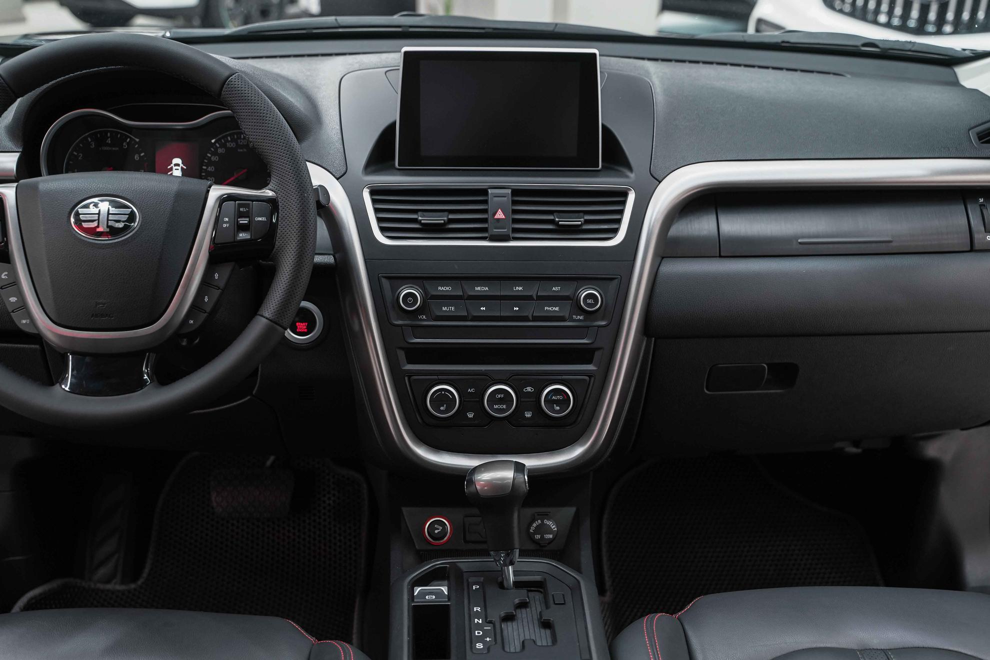 FAW Besturn X80 2020, черный, ДЦ Орехово