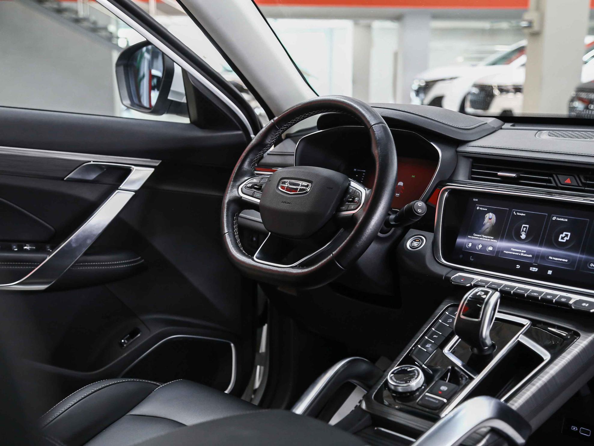 Geely Atlas Pro 2022, белый, ДЦ Орехово