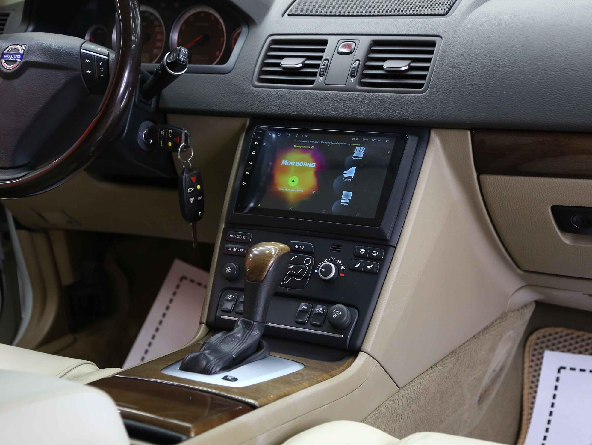 Volvo XC90 2011, белый, ДЦ Орехово