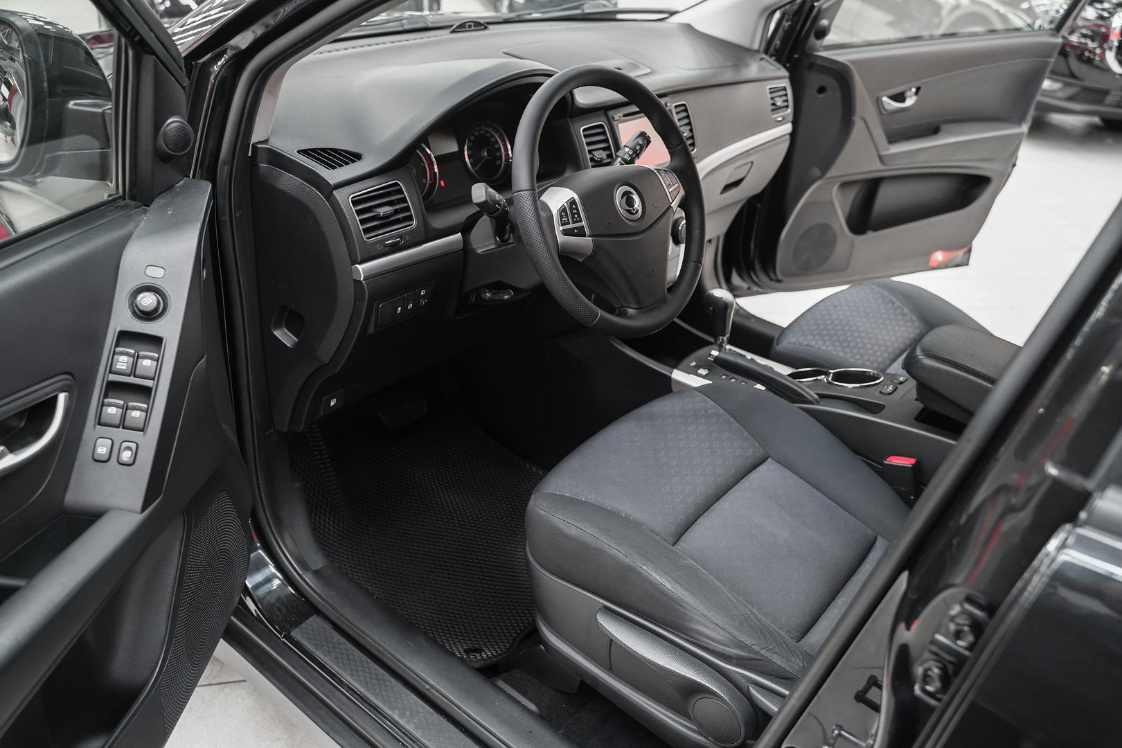 SsangYong Actyon 2011, черный, ДЦ Орехово
