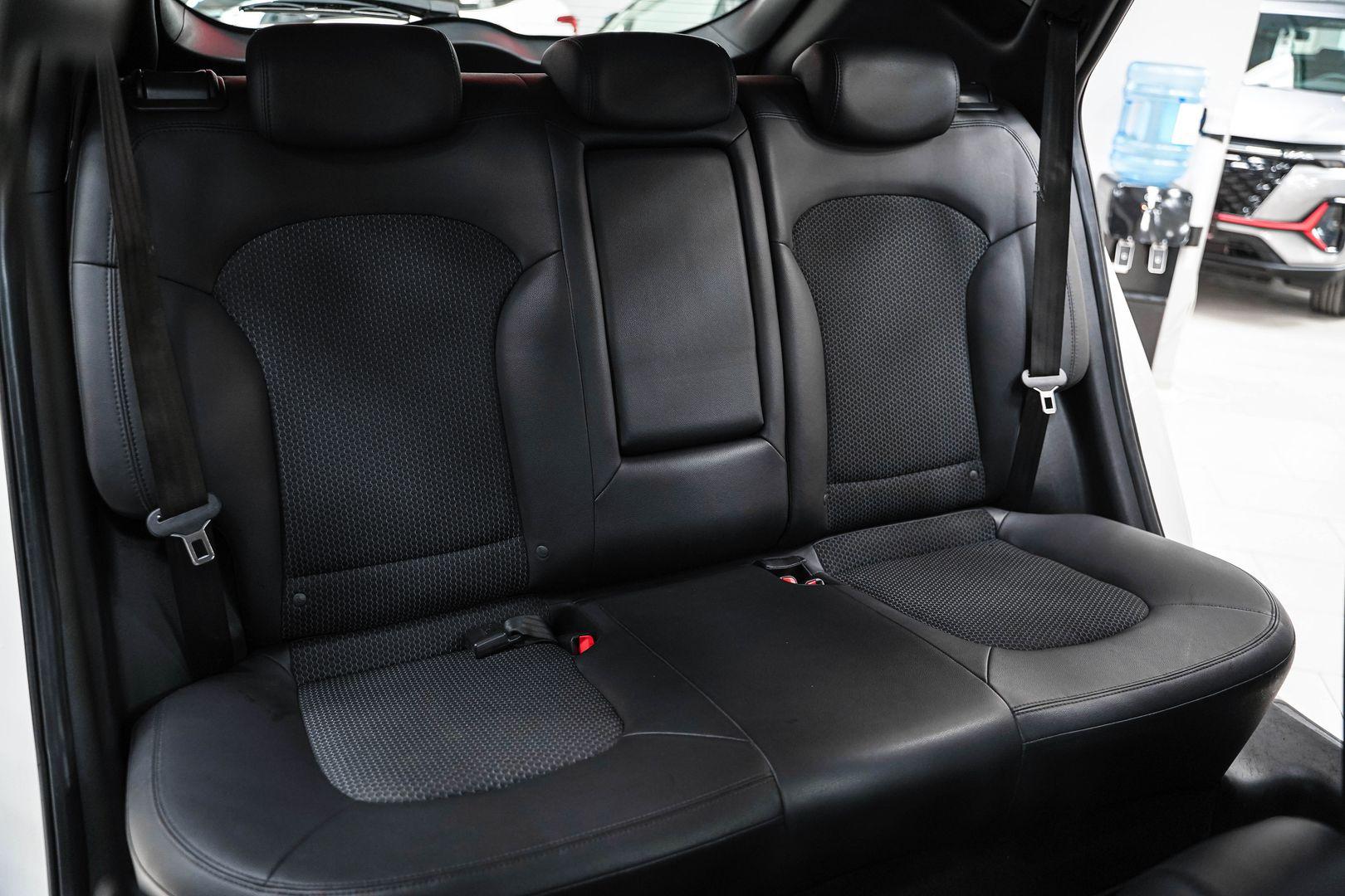 Hyundai ix35 2012, белый, ДЦ Орехово
