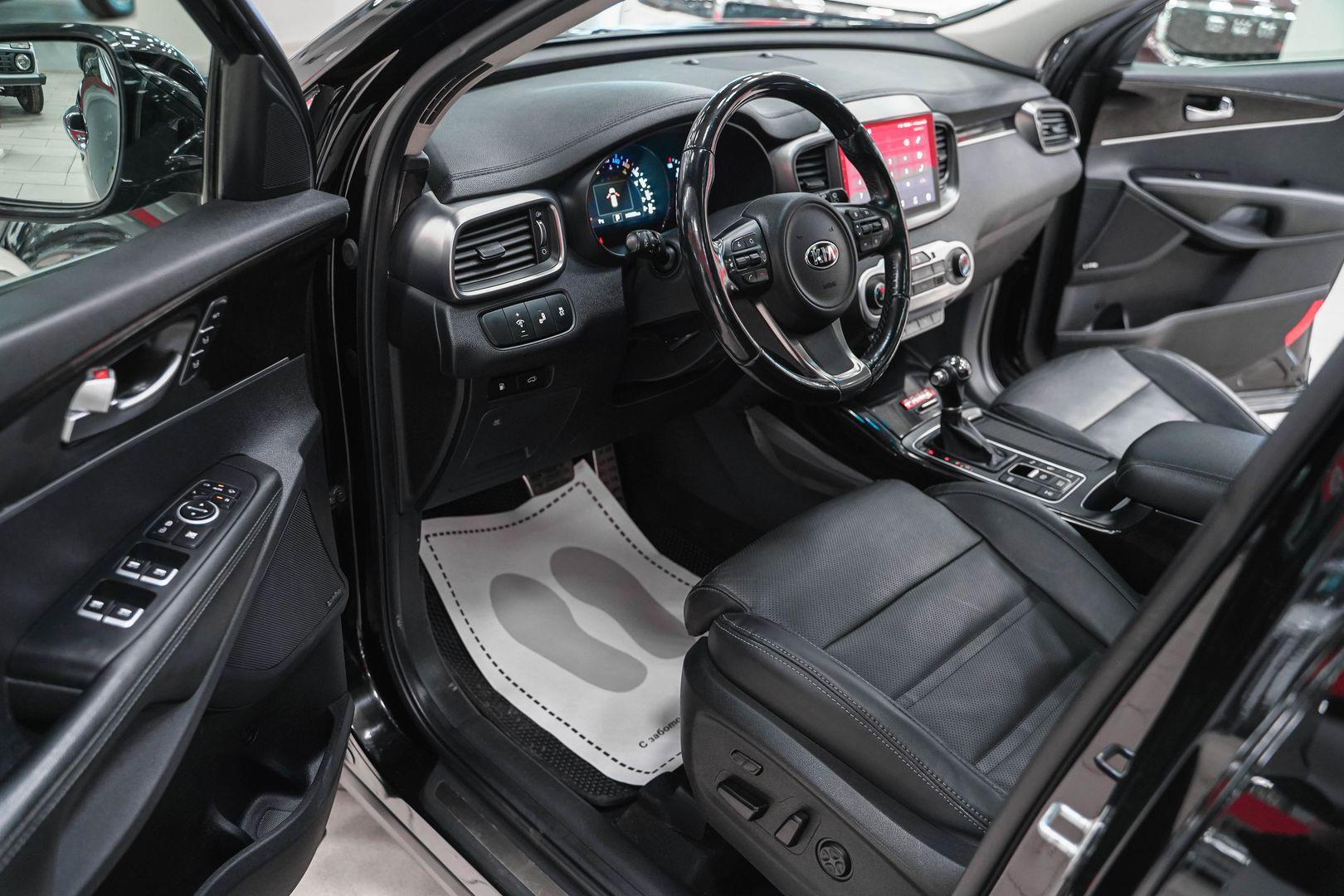 Kia Sorento 2016, черный, ДЦ Орехово