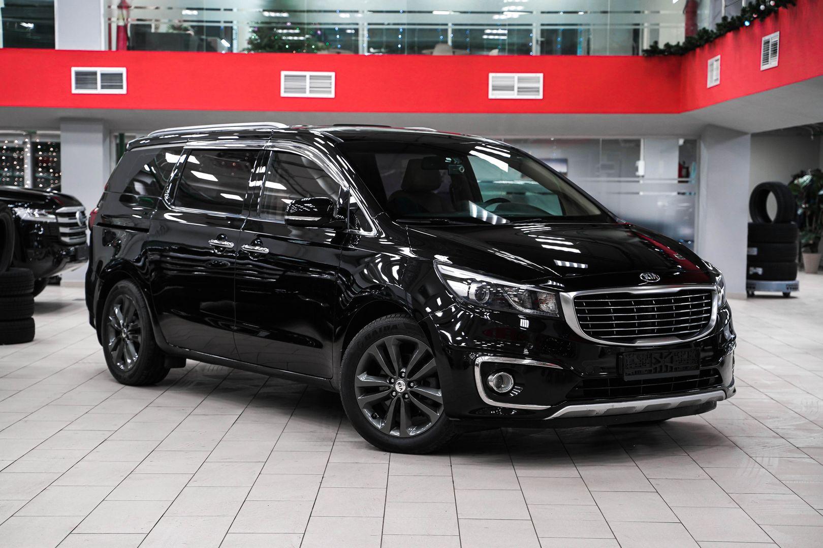 Kia Carnival 2017, черный, ДЦ Орехово