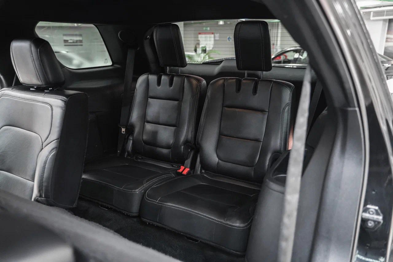 Ford Explorer 2016, черный, ДЦ Орехово