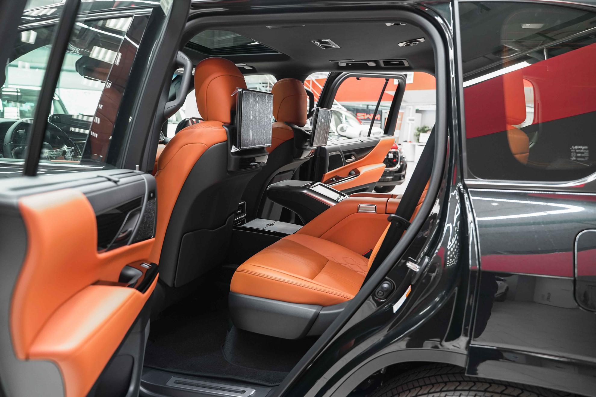 Lexus LX 2026, черный, ДЦ Орехово