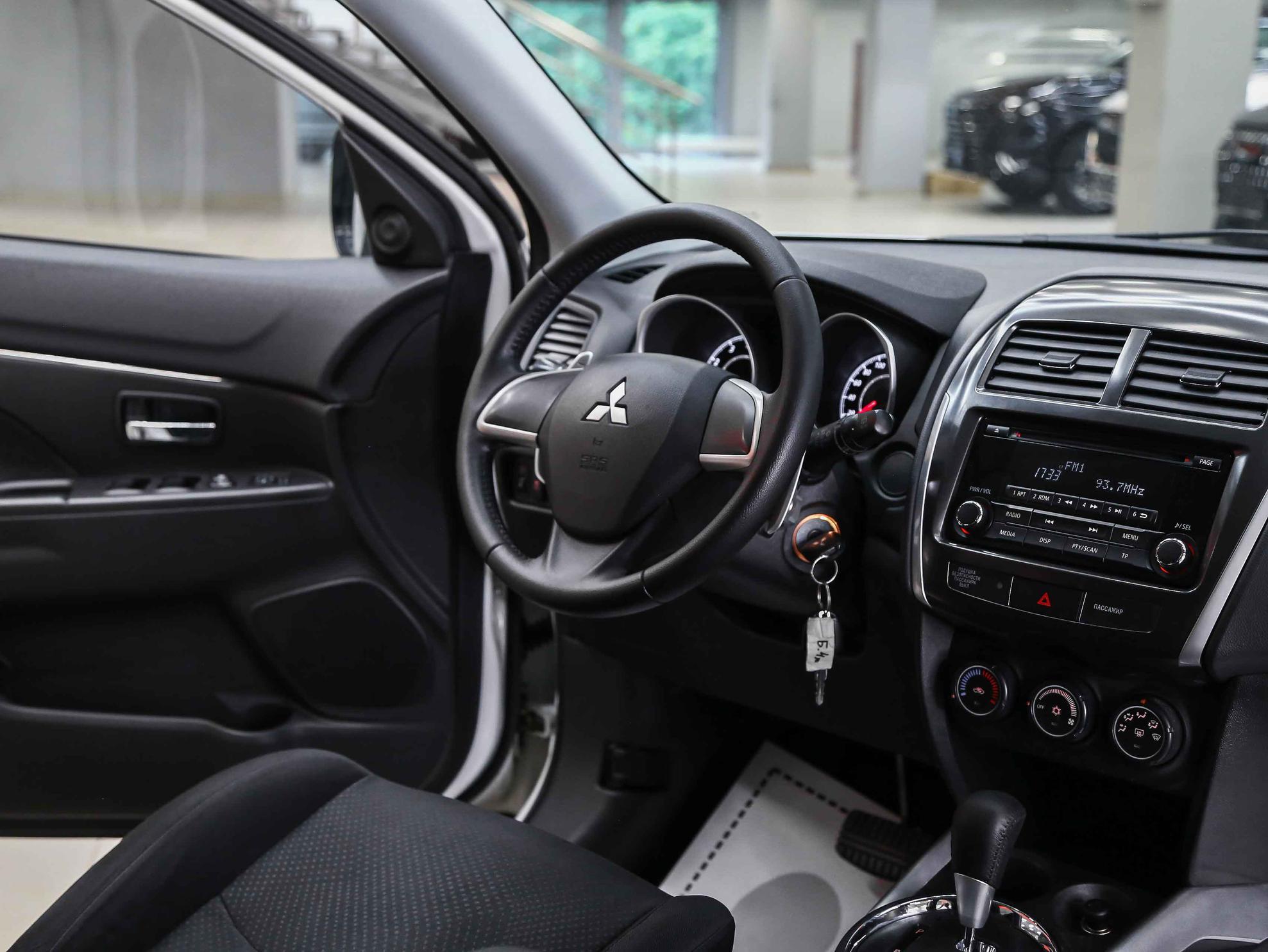 Mitsubishi ASX 2014, белый, ДЦ Орехово