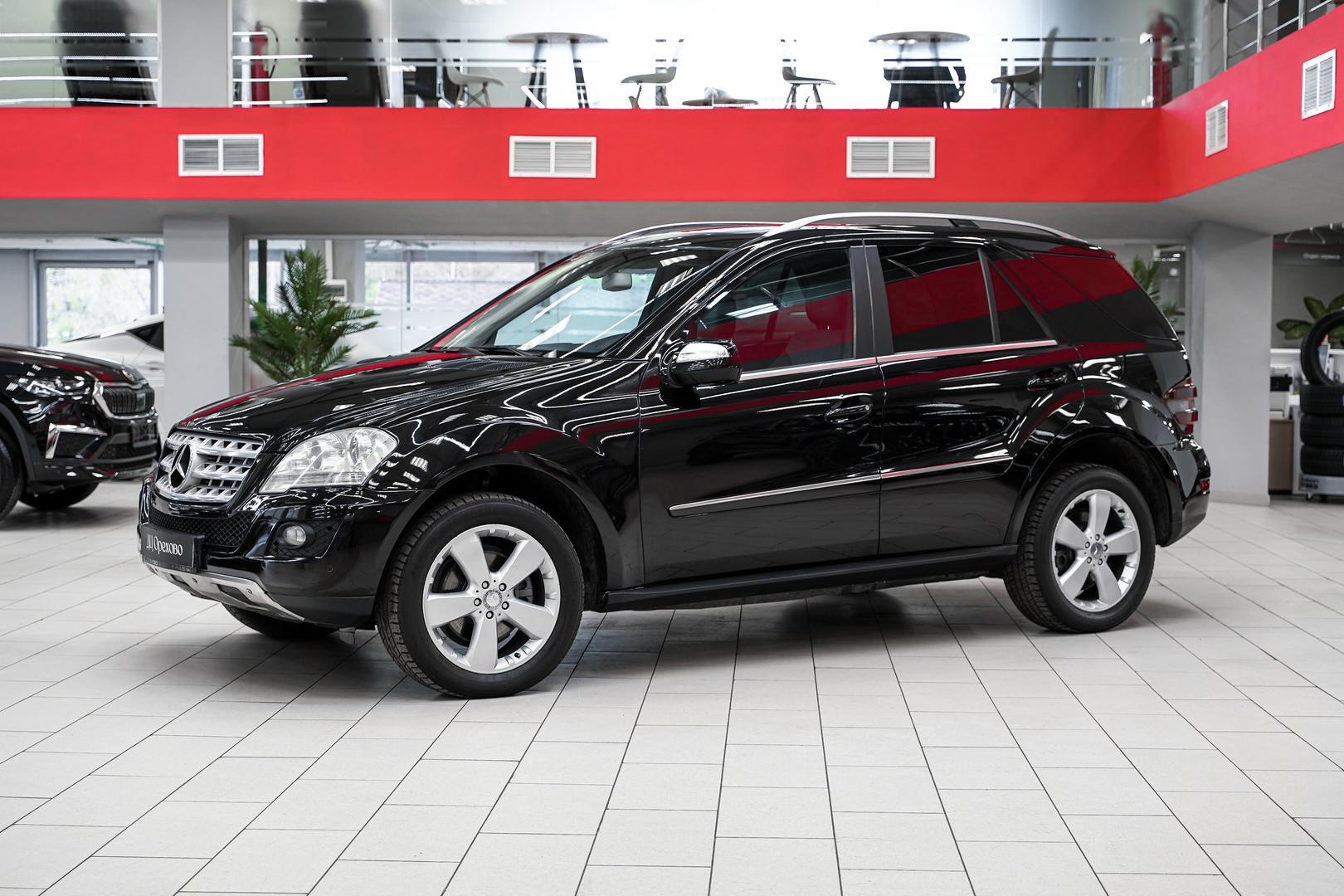 Mercedes-Benz M-Класс 2008, черный, ДЦ Орехово