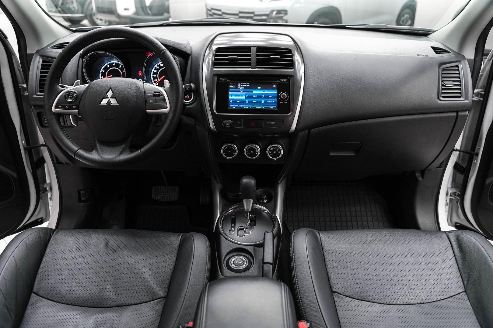 Mitsubishi ASX 2013, белый, ДЦ Орехово