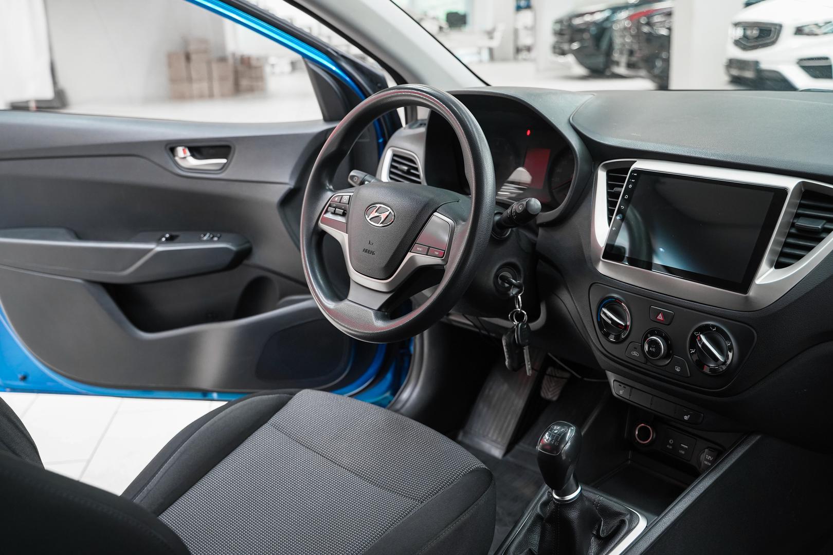 Hyundai Solaris 2017, синий, ДЦ Орехово