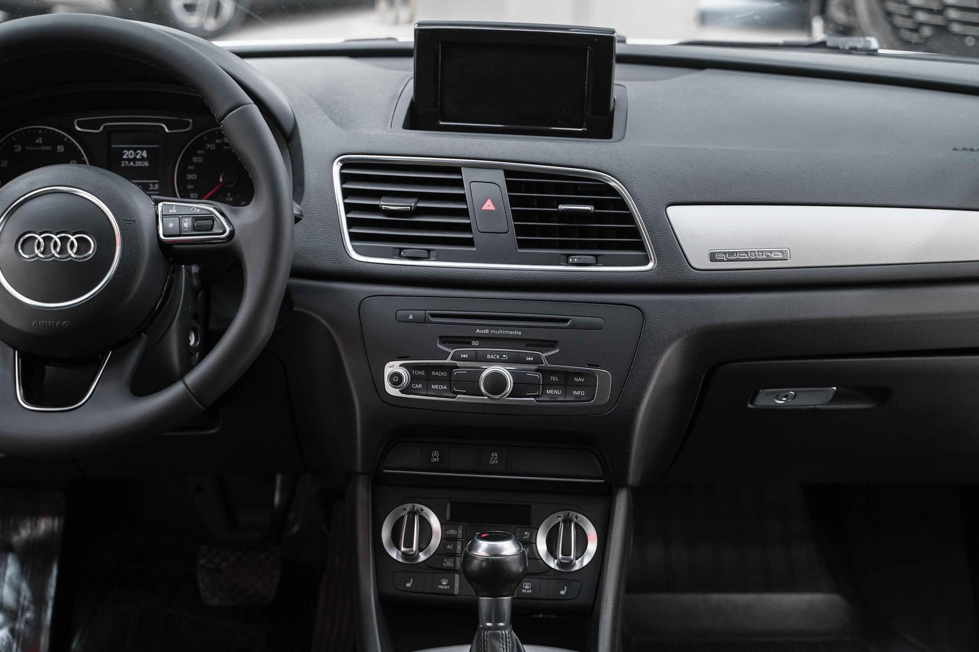 Audi Q3 2013, белый, ДЦ Орехово