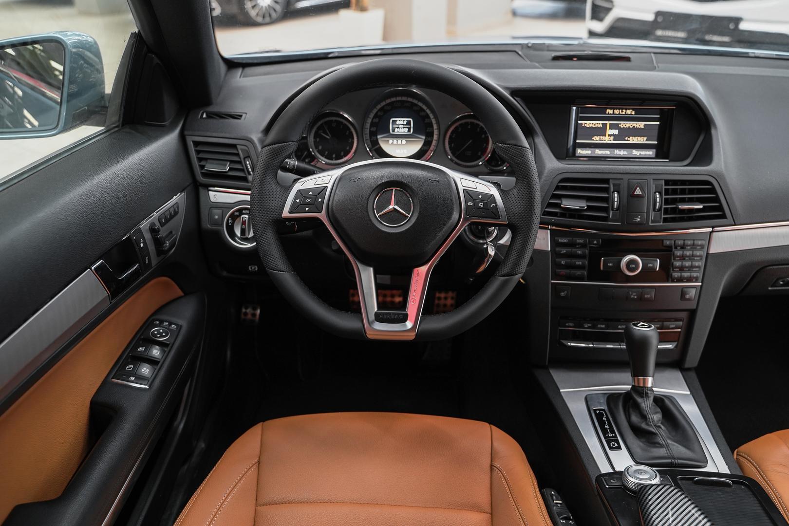 Mercedes-Benz E-Класс 2012, голубой, ДЦ Орехово
