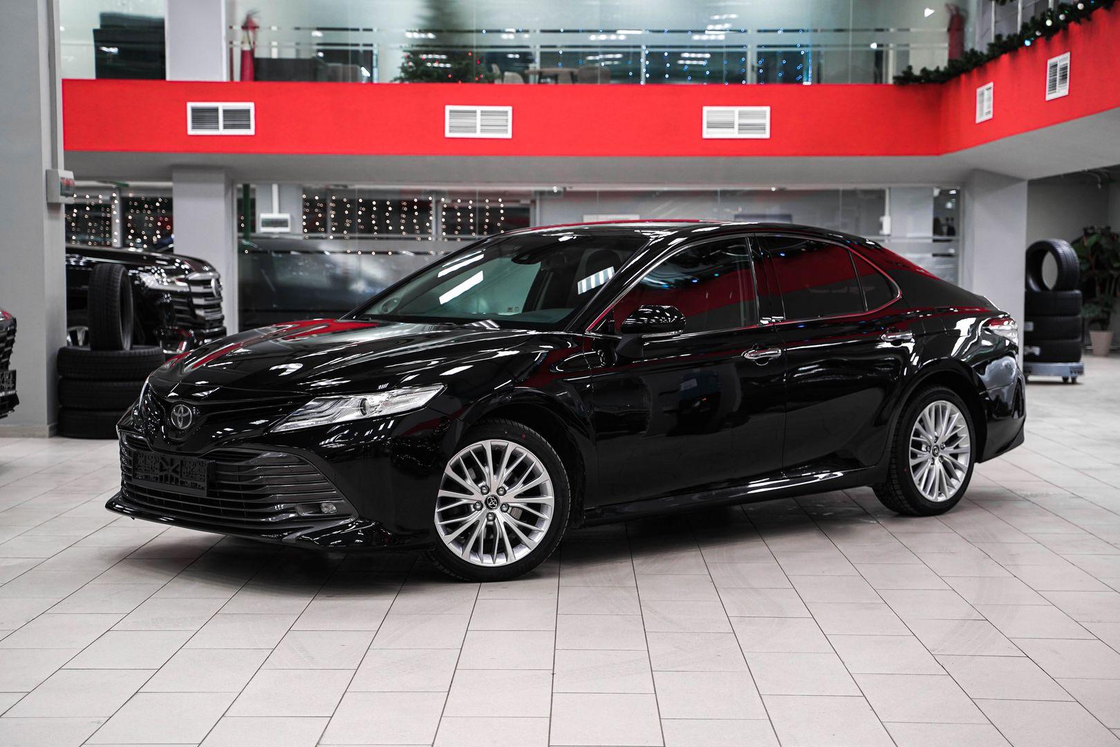 Toyota Camry 2018, черный, ДЦ Орехово