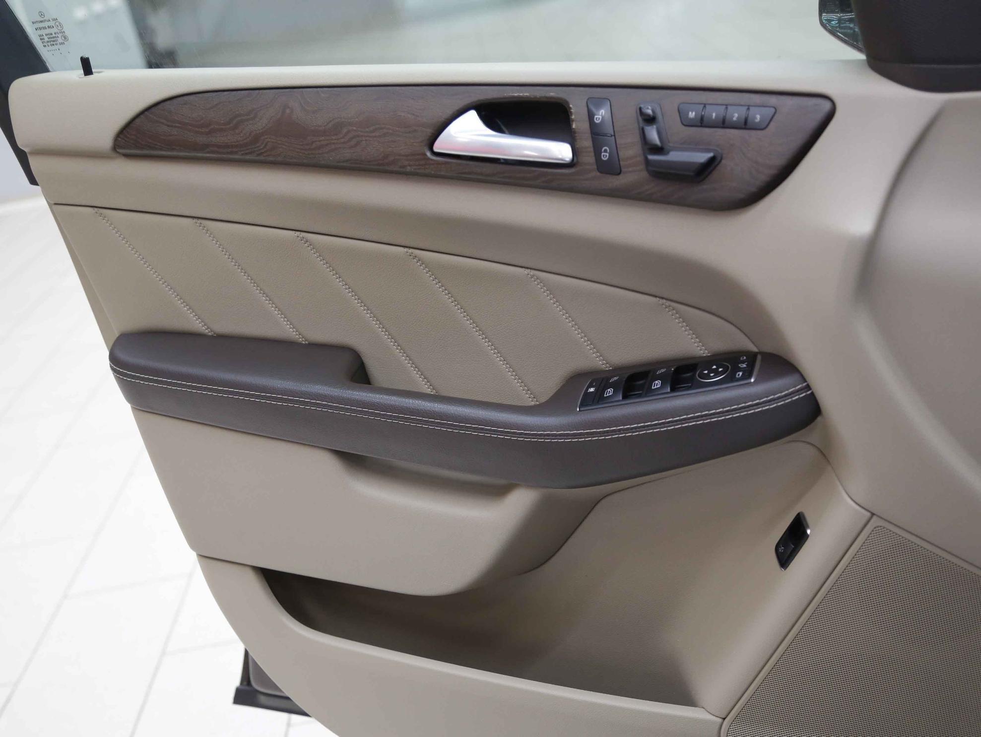 Mercedes-Benz GL-Класс 2014, коричневый, ДЦ Орехово