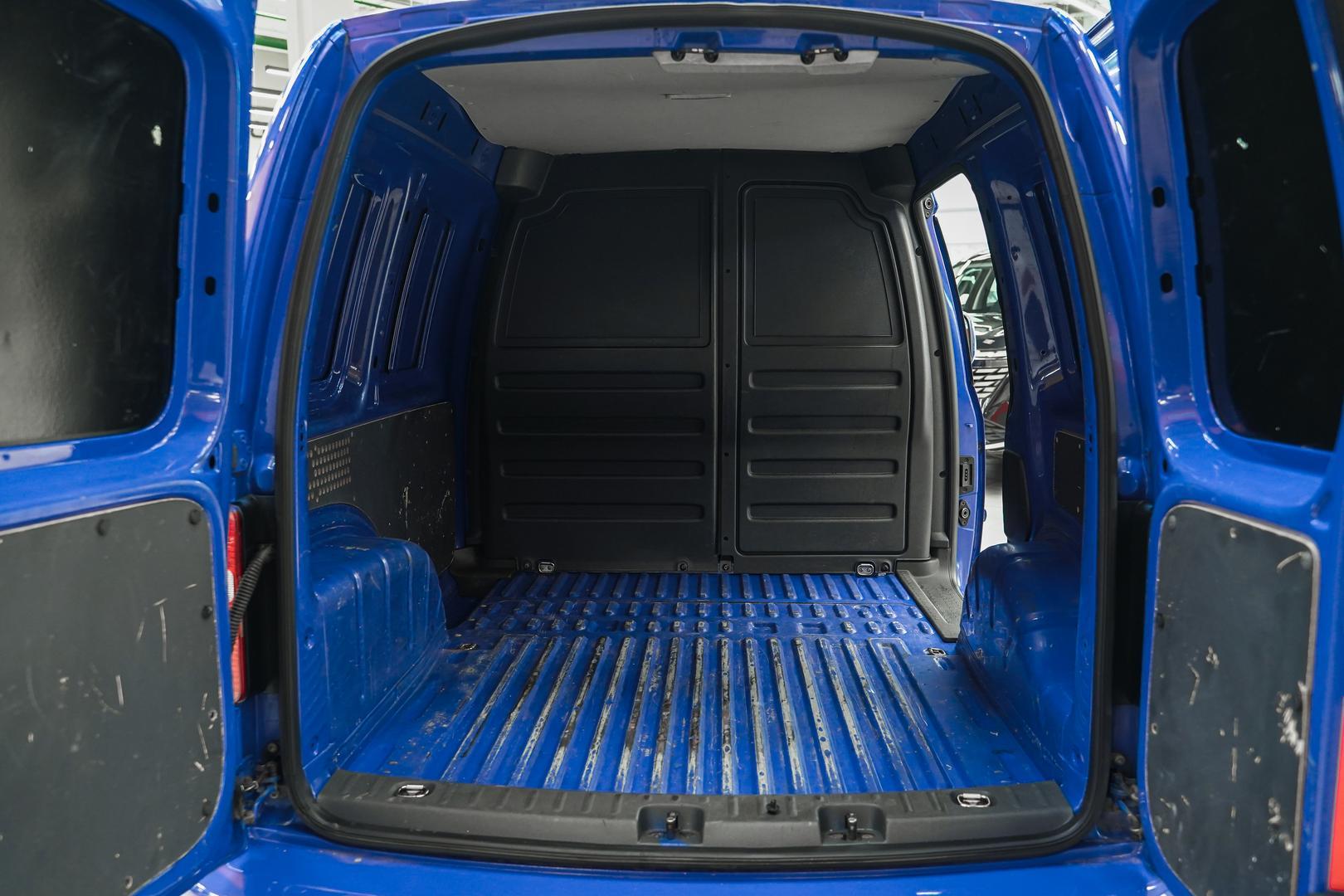 Volkswagen Caddy 2010, синий, ДЦ Орехово