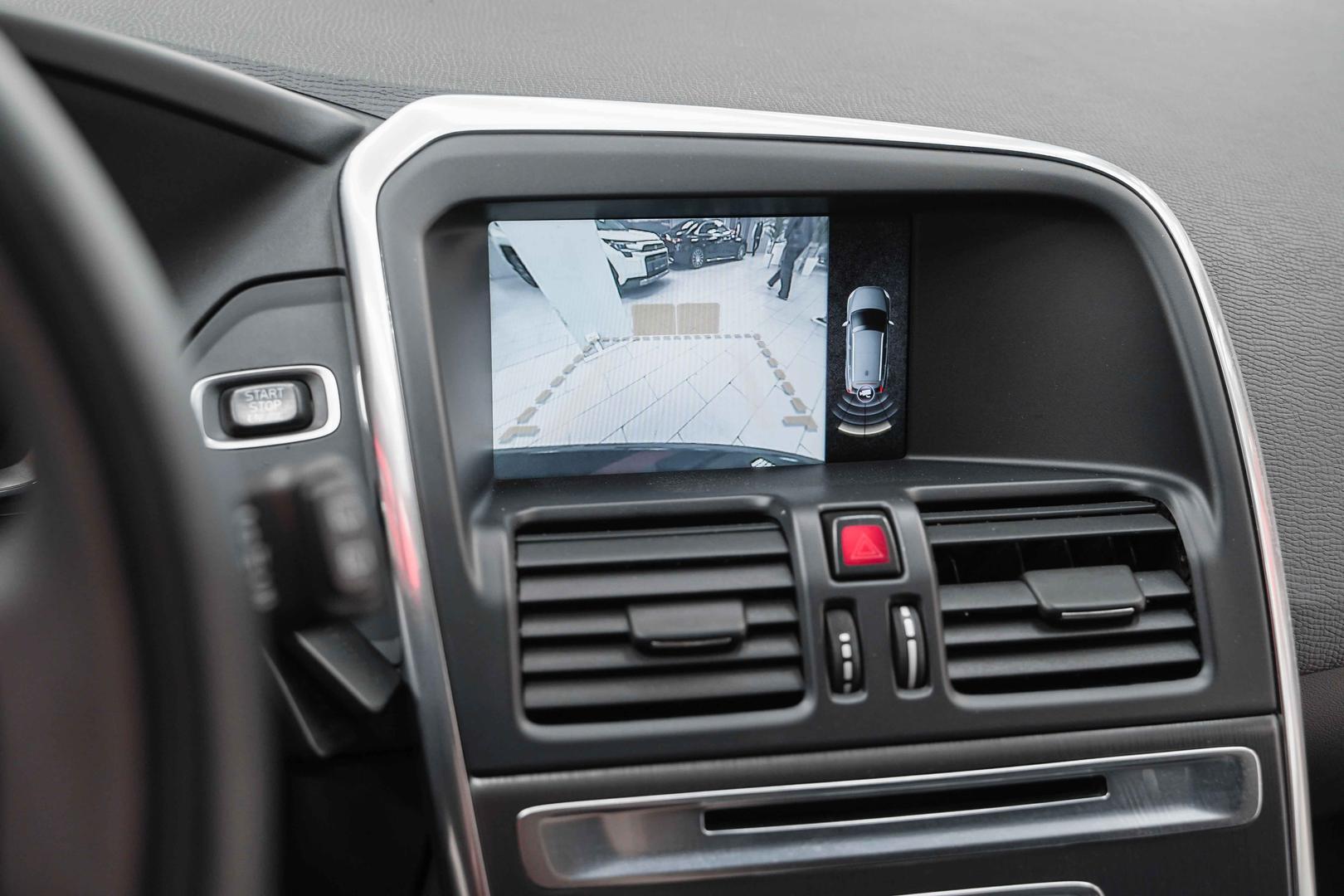Volvo XC60 2013, черный, ДЦ Орехово