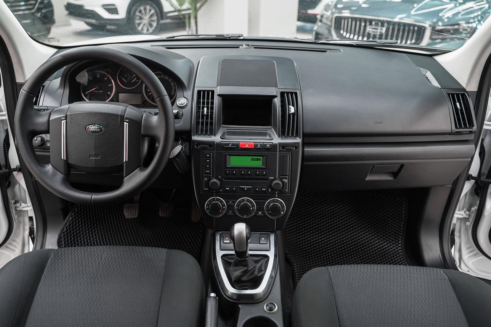 Land Rover Freelander 2011, белый, ДЦ Орехово