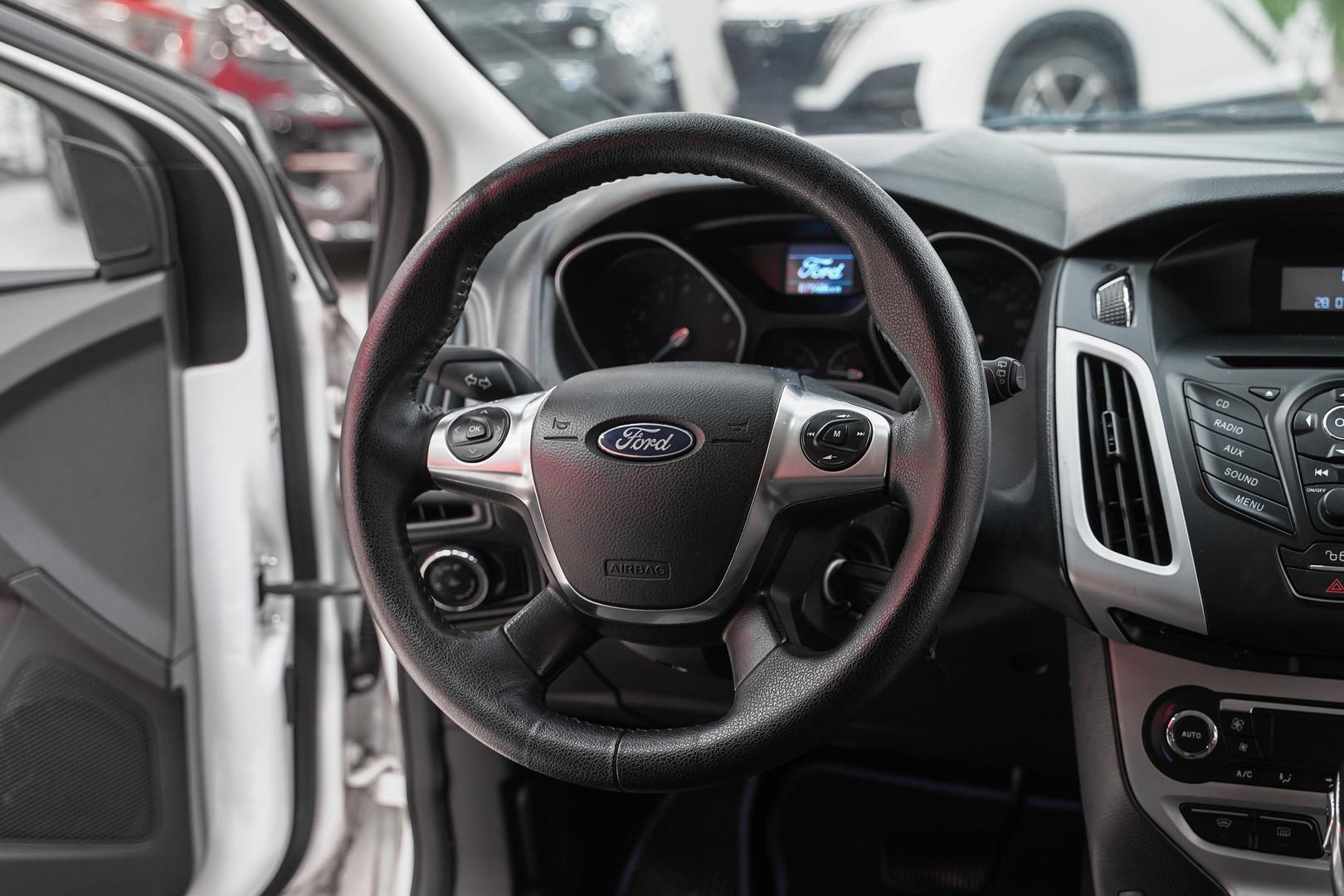 Ford Focus 2012, белый, ДЦ Орехово